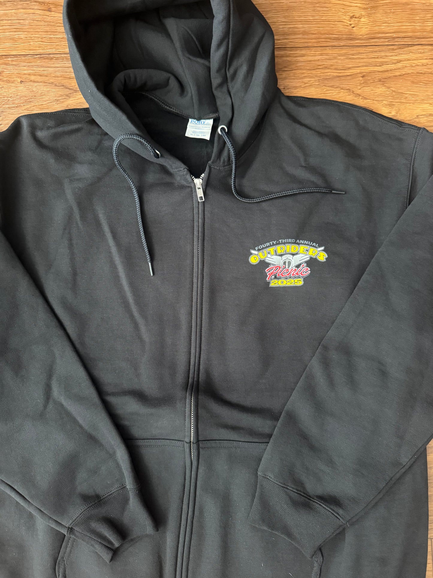 A Outriders Zipper Hoodie